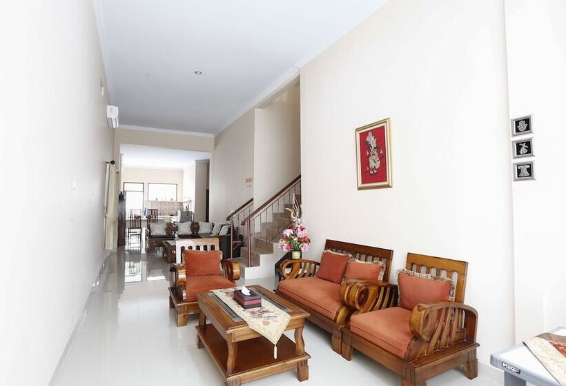 فندق Reddoorz @ Condong Catur 3