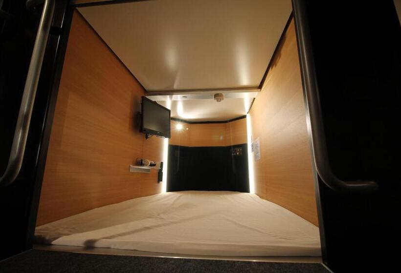 בית מלון כפרי Sejour Inn Capsule