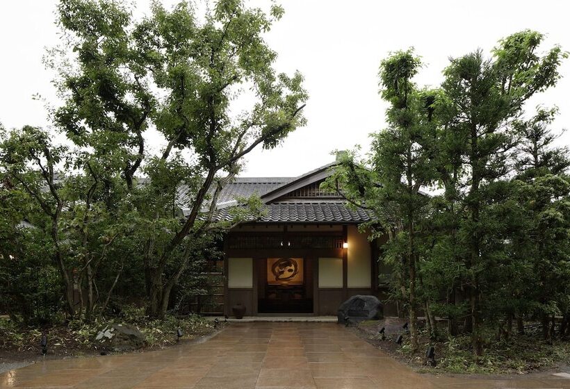 The Hiramatsu Hotels & Resorts Atami