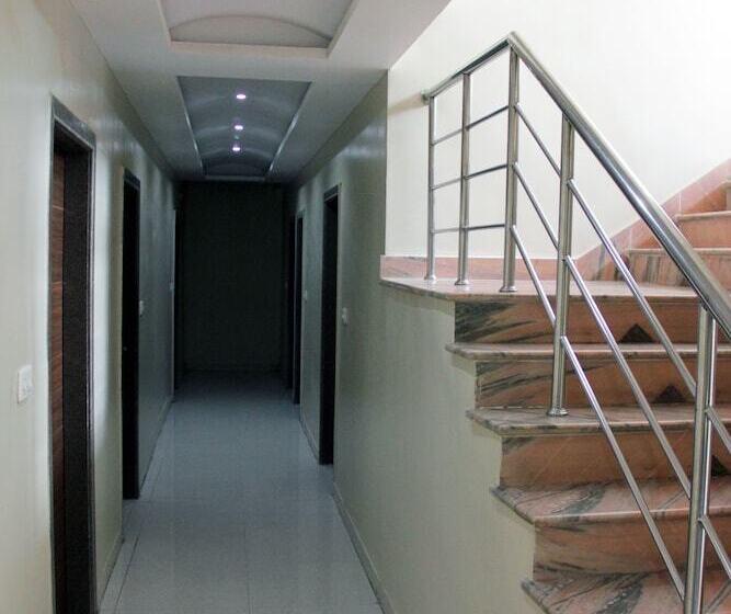 בית מלון כפרי The Marwar Regency