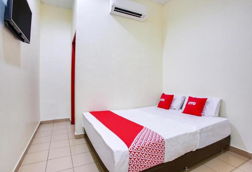 Отель The Melawati