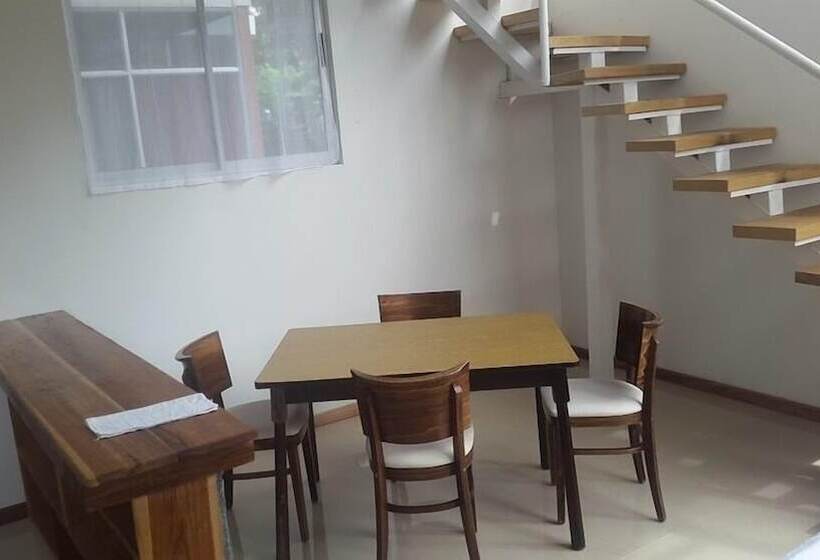 בית מלון כפרי Villas Perla Negra