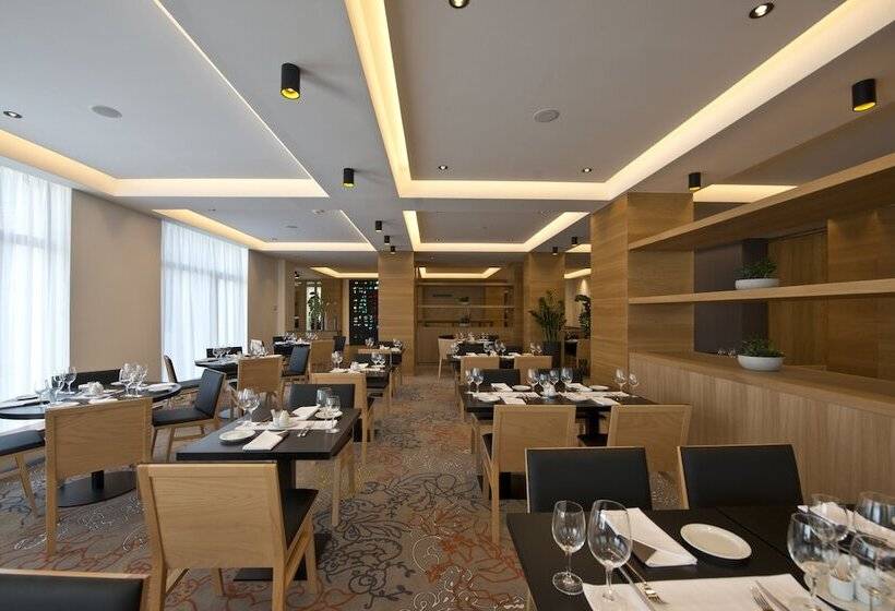 Lesna – Adult Friendly