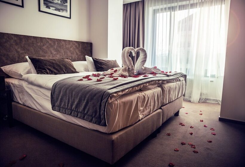 Lesna – Adult Friendly