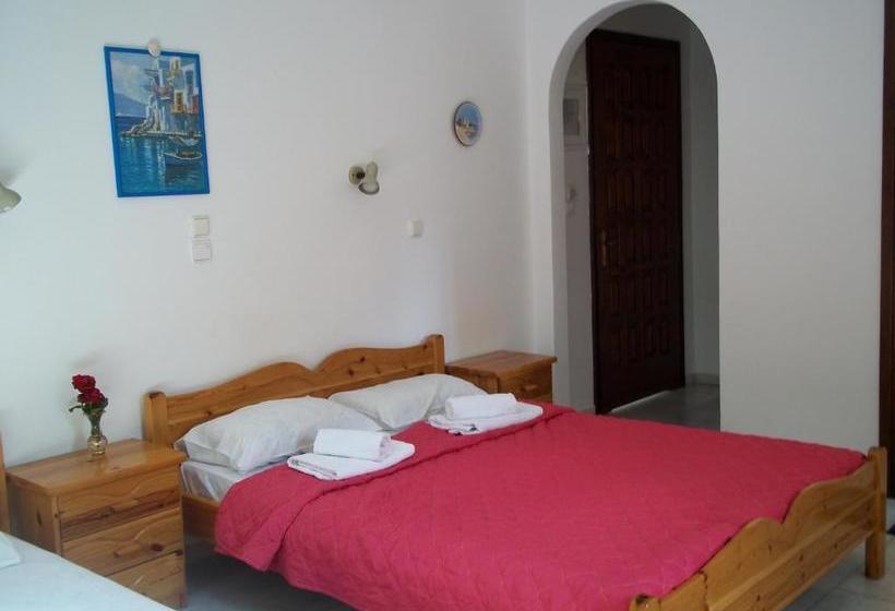 Studios Marina Naxos