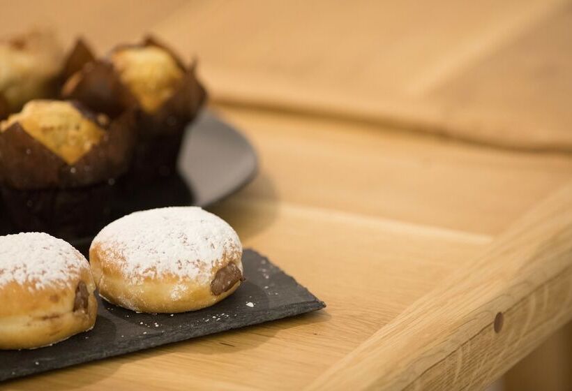 Naxos Euphoria Suites