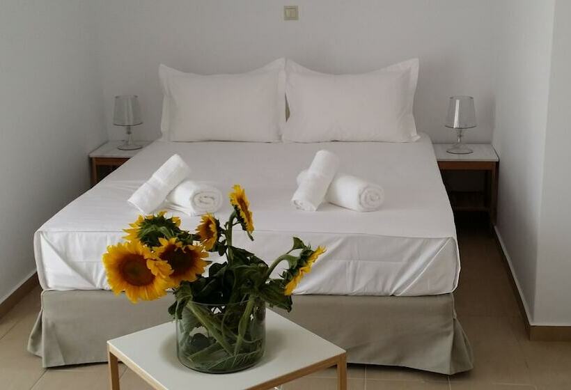 Niovi Boutique Apartments