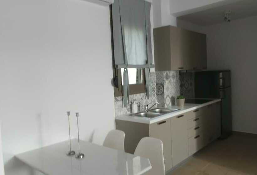 Niovi Boutique Apartments