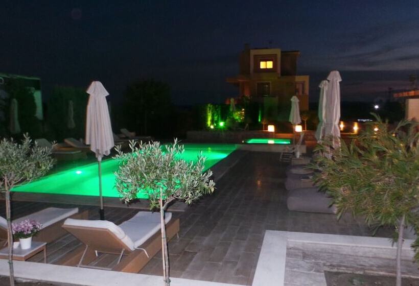 Niovi Boutique Apartments