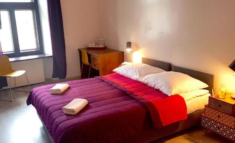 هاستل Oki Doki Old Town