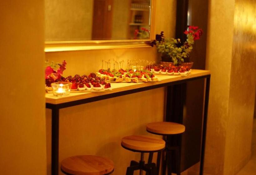 هاستل Oki Doki Old Town