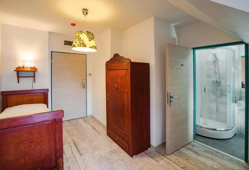 הוסטל Oki Doki Old Town