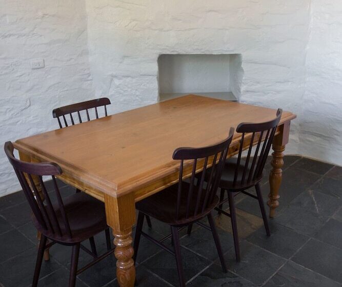 Paxton Square Cottages