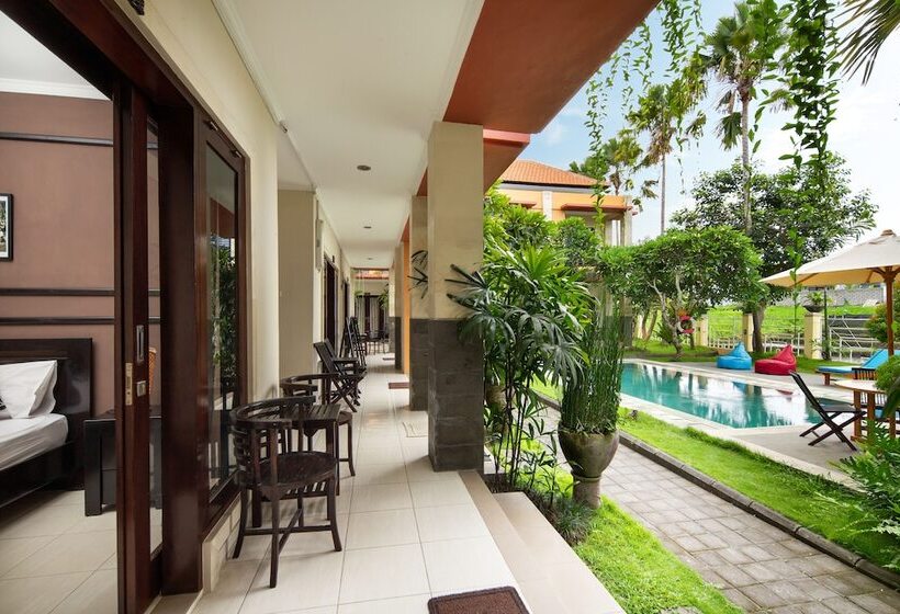 ペンション Canggu Bona Kubu By Kamara