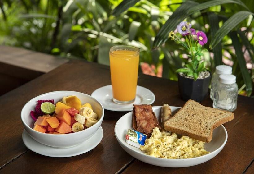 ペンション Canggu Bona Kubu By Kamara