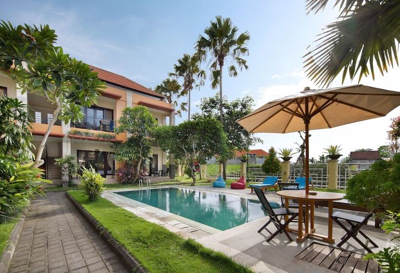 ペンション Canggu Bona Kubu By Kamara