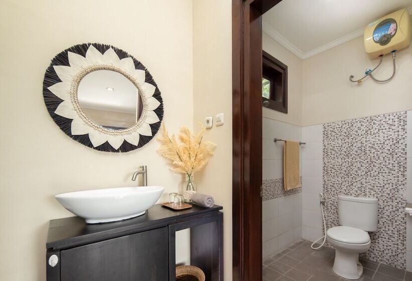 ペンション Canggu Bona Kubu By Kamara