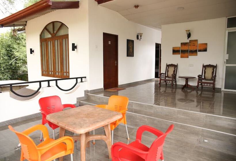 פנסיון Sadula Holiday Resort