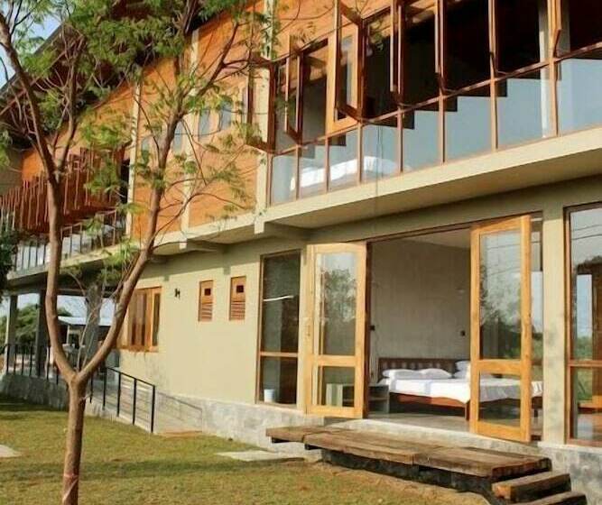 Пансион Tree Tops Yala