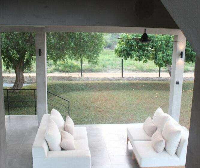 Пансион Tree Tops Yala