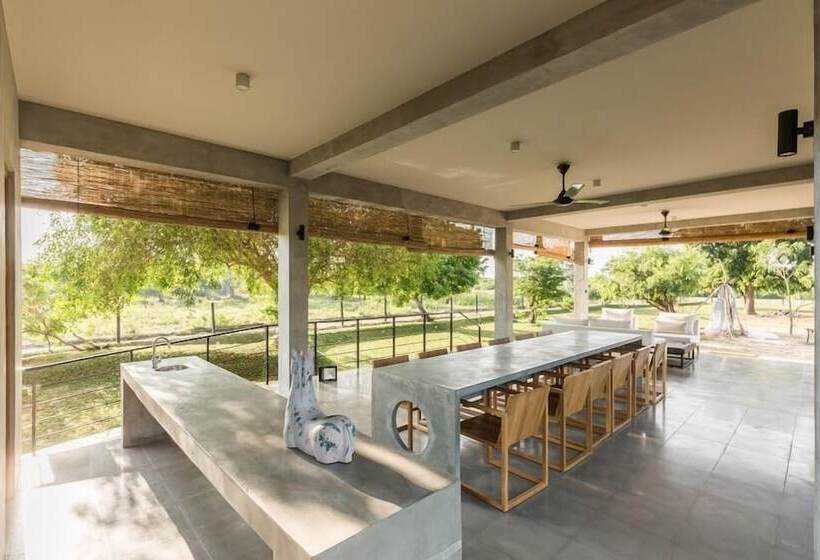 Пансион Tree Tops Yala