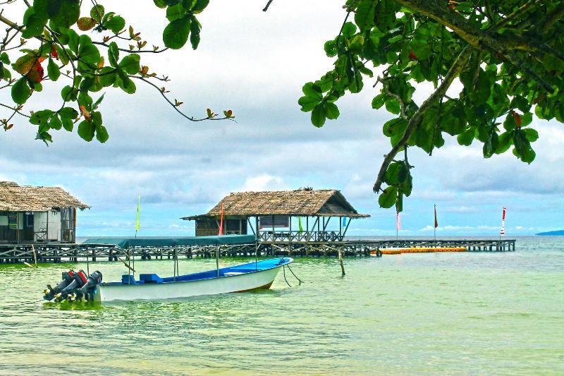 پانسیون Waiwo Dive Resort