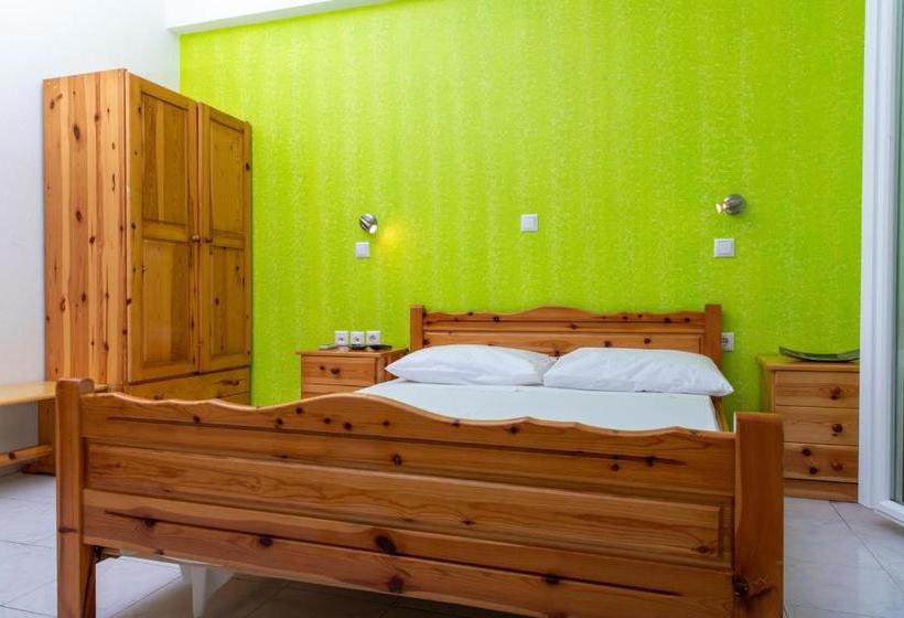 Studios Marina Naxos