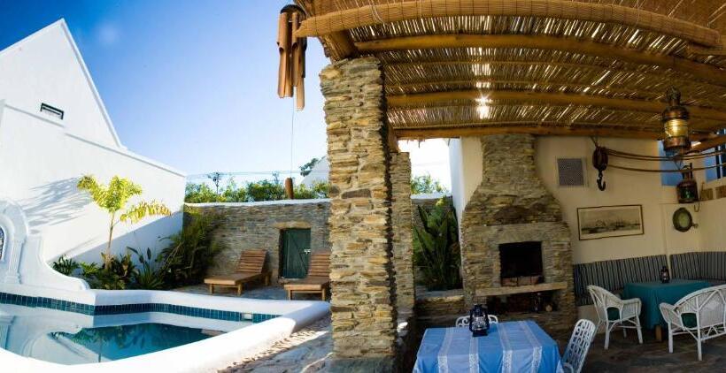 Classic Lodge   Cape Dutch Quarters