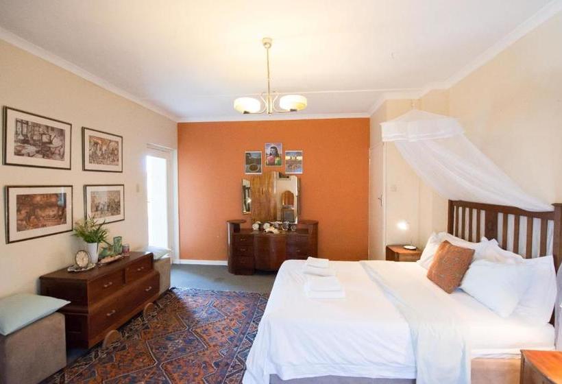 Classic Lodge   Cape Dutch Quarters