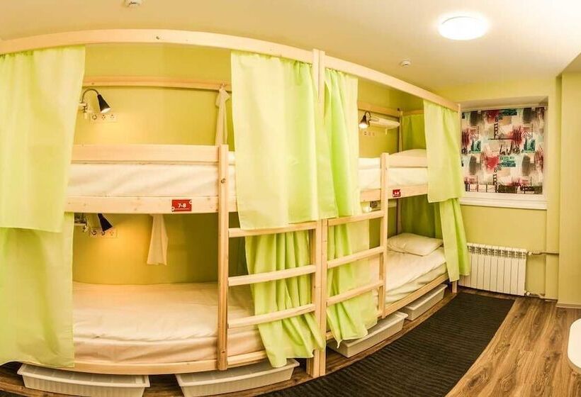 «very Center» Hostel