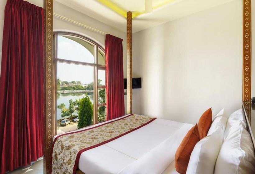 Brahma Niwas   Best Lake View Hotel In Udaipur