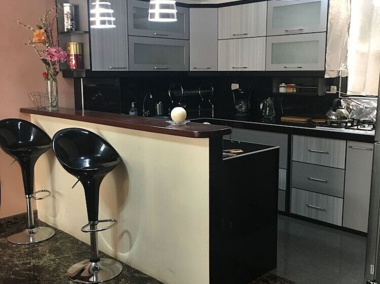 Comodo Y Seguro Homestay