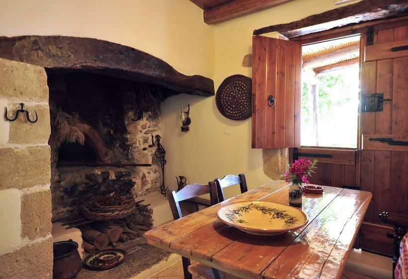 Elia Traditional Hotel & Spa