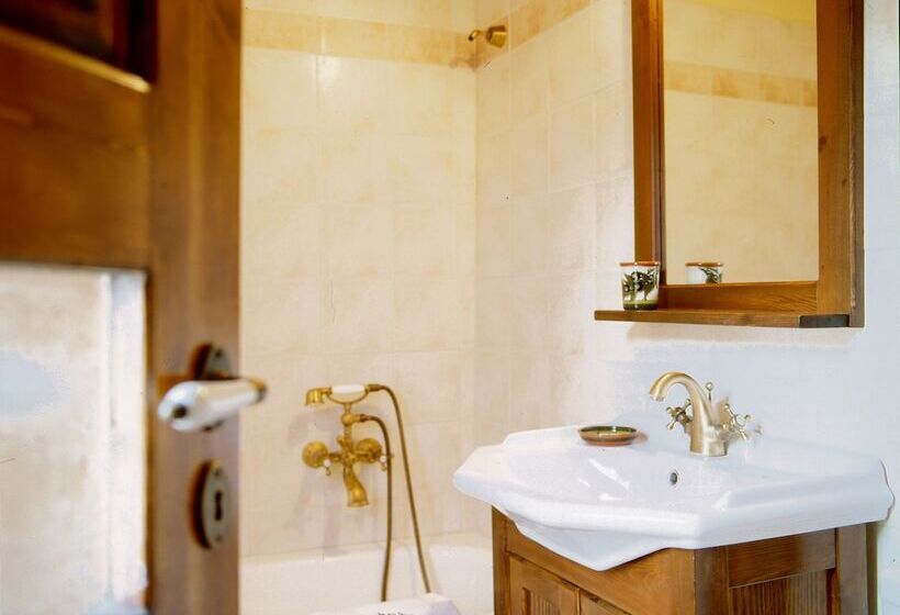 Elia Traditional Hotel & Spa