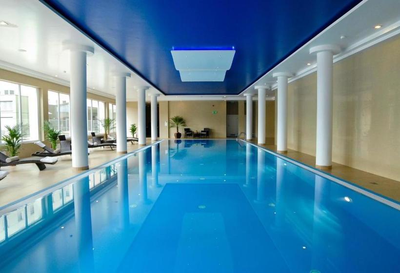 هتل Ambasador Premium