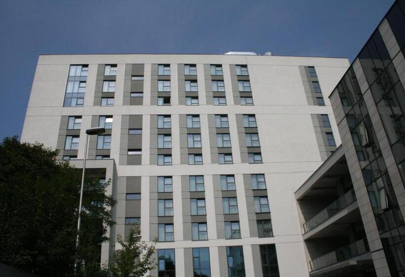 هتل Ambasador Premium