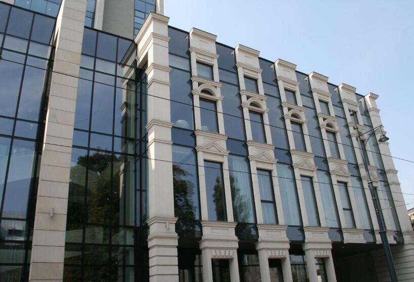 هتل Ambasador Premium