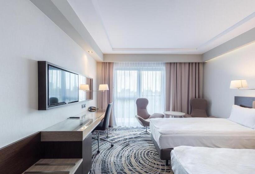 هتل Ambasador Premium