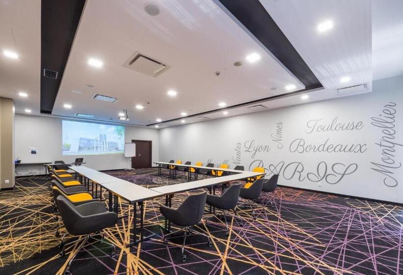 هتل Ambasador Premium