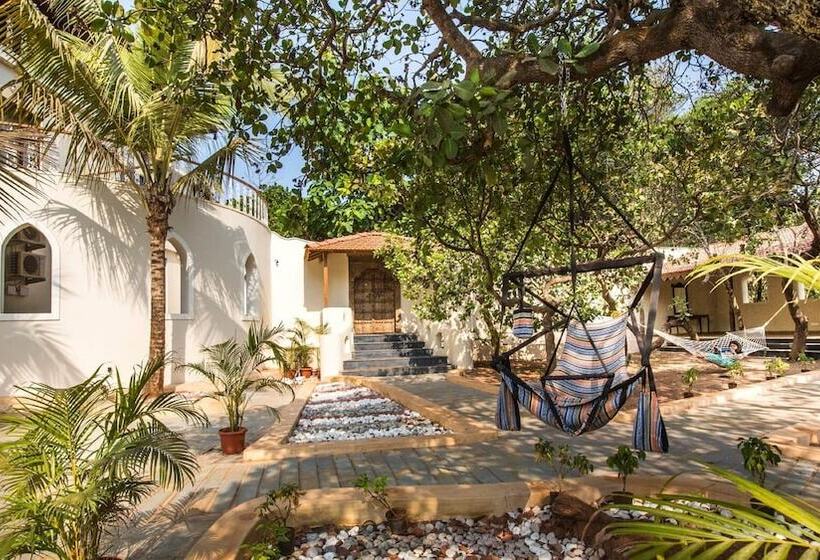 בית מלון כפרי Amritara Aura Resort & Spa