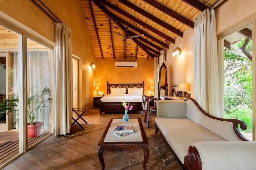 בית מלון כפרי Amritara Aura Resort & Spa