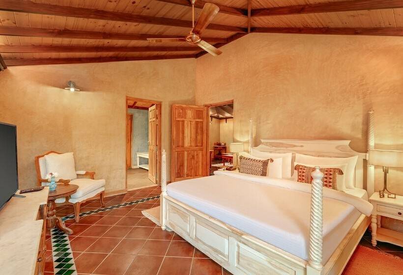 בית מלון כפרי Amritara Aura Resort & Spa