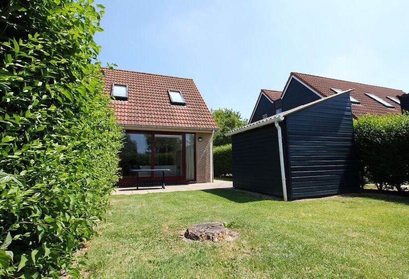 فندق Vakantiepark Hof Van Zeeland