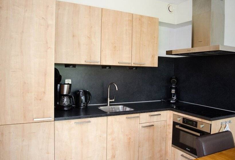 فندق Vakantiepark Hof Van Zeeland