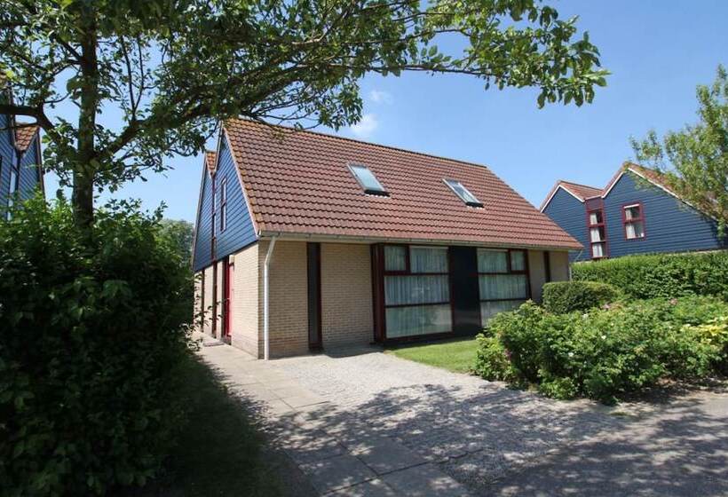فندق Vakantiepark Hof Van Zeeland