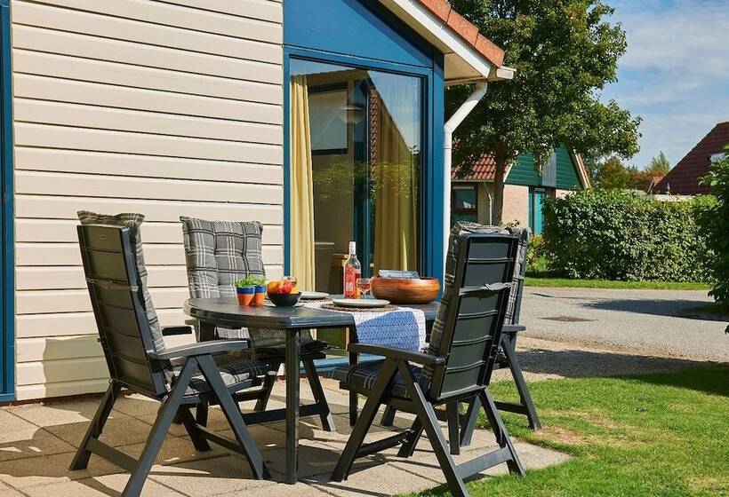 فندق Vakantiepark Hof Van Zeeland