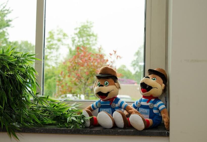 فندق Vakantiepark Hof Van Zeeland