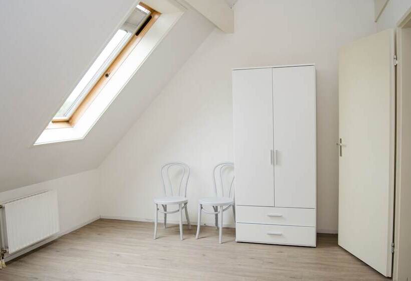 فندق Vakantiepark Hof Van Zeeland