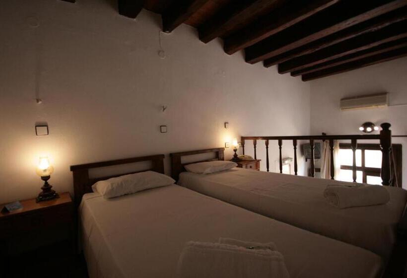 Отель Chania Rooms