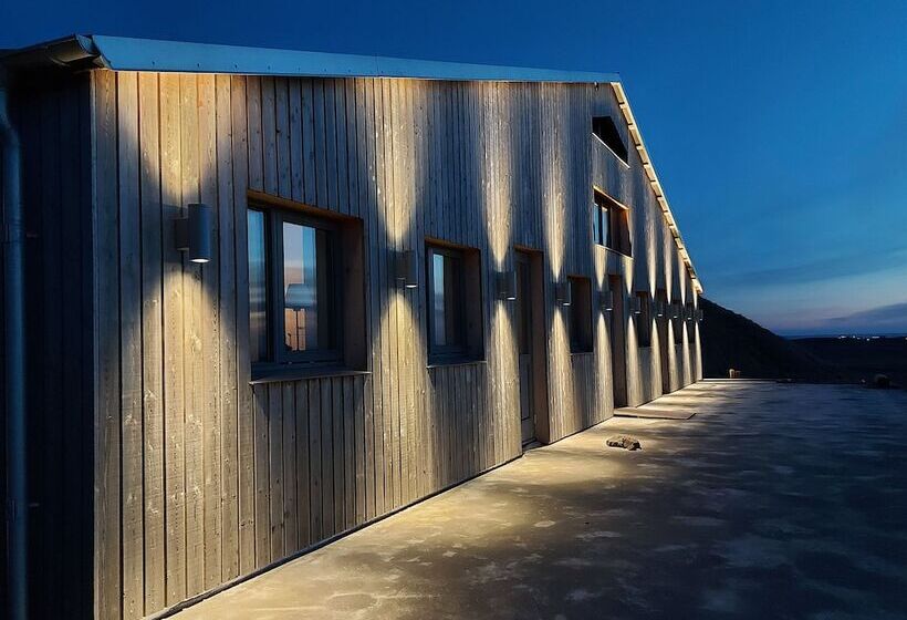 هتل Farmhouse Lodge